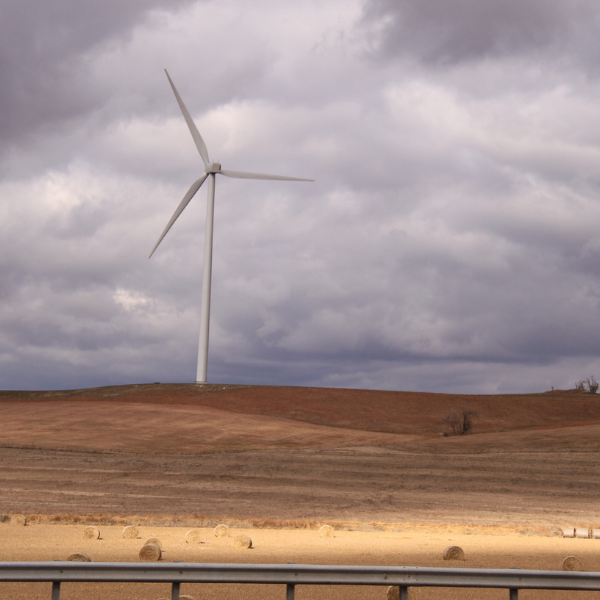 picture of a Kansas wind turbine and clouds